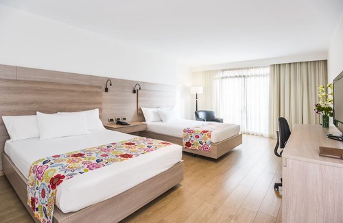 Financial District Hotel | Hotel Rosales Plaza