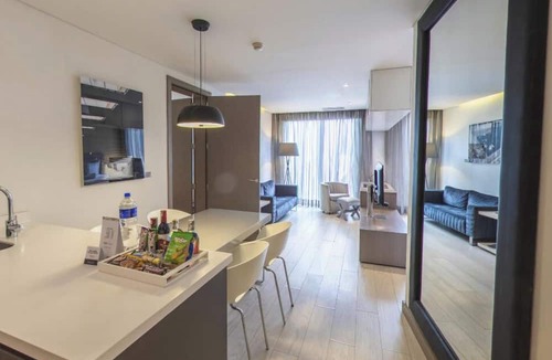 La Gran Via Hotel | 100 Luxury Suites by Preferred
