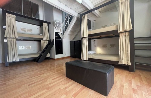 Zona Rosa Hostel | Hostal Lleras Calle 8 - Hostel