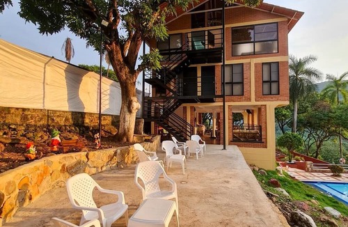 Melgar Hostel | Mirador Villa Mercedes Hostel