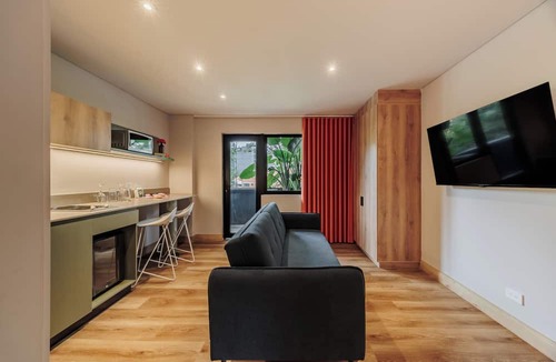 Lalinde Hotel | The Somos Central Hotel Poblado