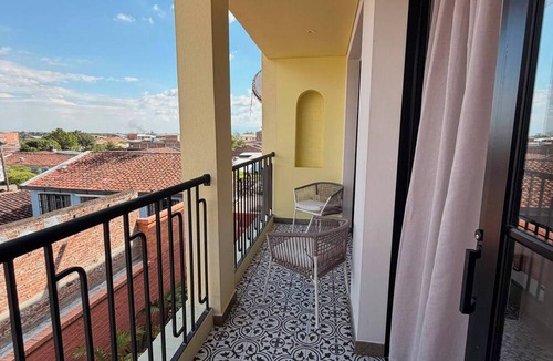 Ginebra Hotel | Solaria Hotel y PLaza Social