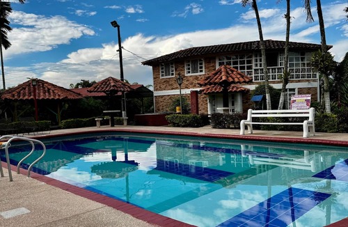 La Tebaida Hotel | Hotel Aramat Heliconias