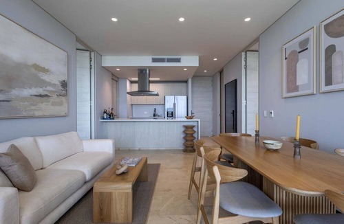 Porto Nao Apartment | Luxe 2-br Ocean-view Apartment With Pool Gym Spa