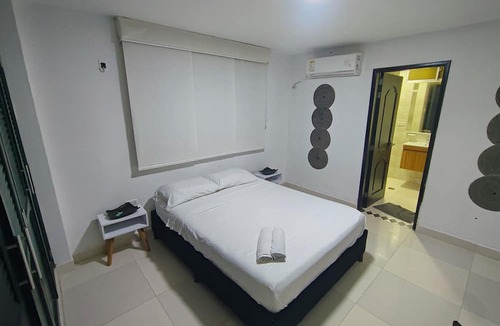 El Laguito House | Casa Riviere