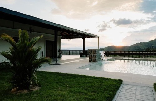 Pereira Hotel | catleya royal club
