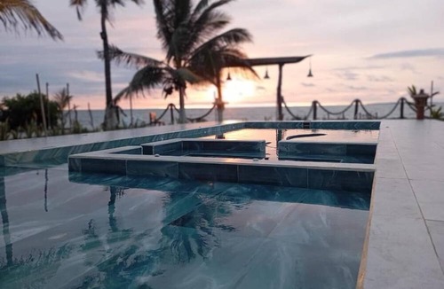 Monitos Hotel | Casa Arrecife Hotel