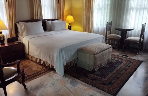 Pacho Hotel | Hotel California Pacho