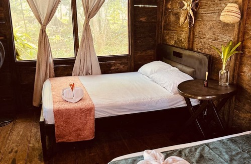 Nuqui Hostel | nawala eco-hostel