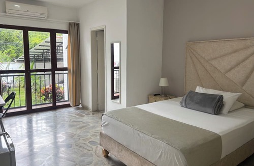 Ciudad Jardin Bed & Breakfast | Babilla Suites