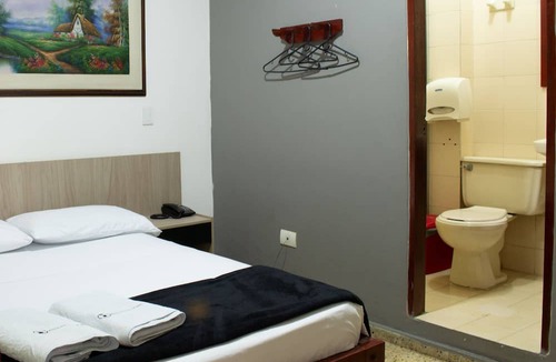 Caldas Hotel | Hotel Caldas Plaza