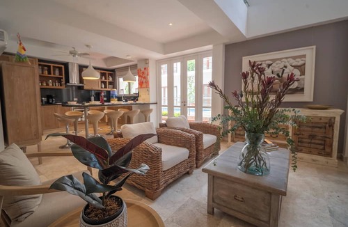 Cartagena Walled City Apartment | Beatiful view in front the sea ,inside old City