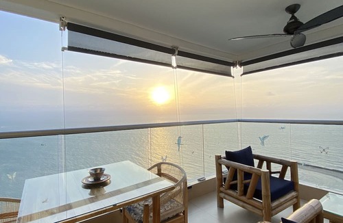 El Laguito Apartment | Luxury Beachfront, Balcony & breathtaking views in Bocagrande/Laguito, Floor 29