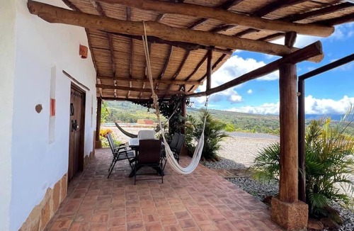 Caucasia House | CASA MORANESI