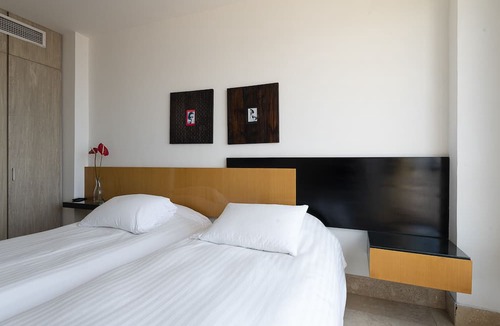 Castillogrande Apartment | Cartagena Apartment: Luxury Colonial Oasis