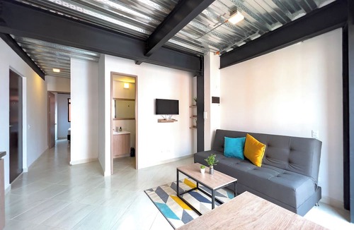 Florida Nueva Apartment | Industrial architectured Apt in the heart of Laureles with beautiful valley view