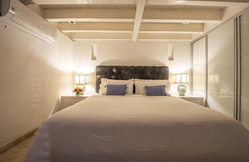 Centro Apartment | Santos de Piedra Exclusive Home