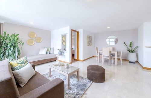 La Aguacatala Apartment | Alcázar de Oviedo By EE Hotels