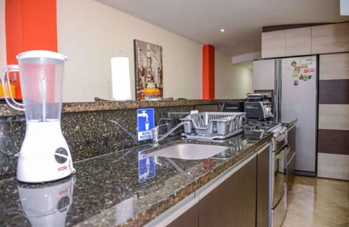Zona Rosa Apartment | Two Bedroom AC hot tub Lleras