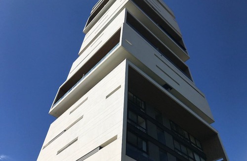 Las Lomas I Apartment | Beautiful Balcony Apartment with A/C in El Poblado!