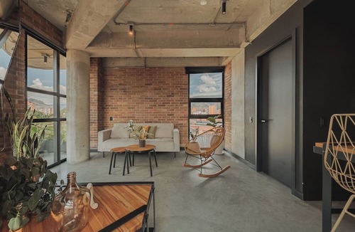 Laureles Apartment | Outstanding Rustic Flat in the center of Laureles