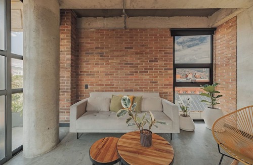 Laureles Apartment | Outstanding Rustic Flat in the center of Laureles