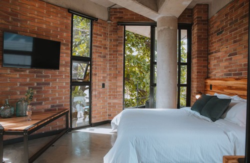 Laureles Apartment | Industrial Chic Loft in Front of Unicentro Mall