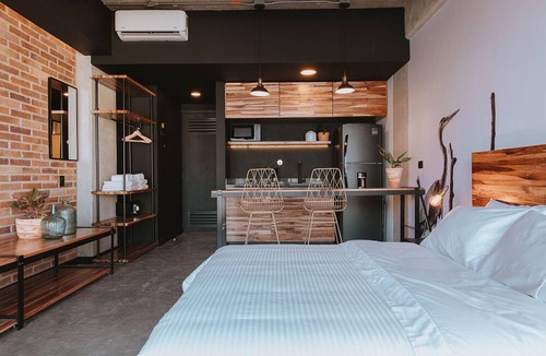 Laureles Apartment | Urban & Comfortable Unit steps from Unicentro Mall