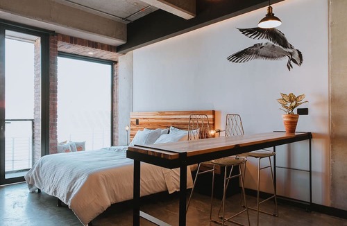 Laureles Apartment | Youthful Design Studio in the heart of Laureles