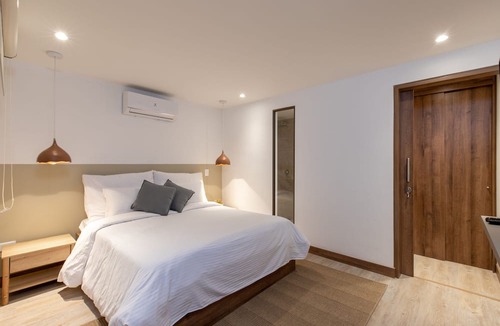 El Poblado Apartment | Provenza Private Jacuzzi/Astonishing 2BR AC
