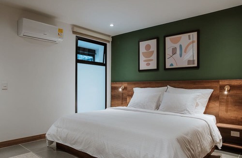 Las Lomas I Apartment | Provenza! Private Jacuzzi/Roof Top 3 BR/AC - 301