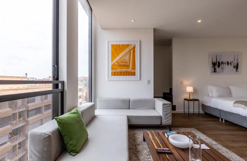 Antiguo Country Apartment | w* | Luxury PH Duplex w/Terrace in Parque Virrey