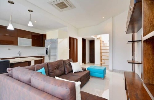 Zona Rosa Apartment | 2 PENTHOUSES NEXT TO EACH OTHER LLERAS 6 BEDROOM