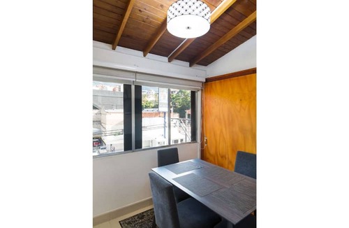 El Tesoro Apartment | Hot Tub Studio Off Calle 10 in poblado AC Two Flat Screens King Bed Foam Mattress