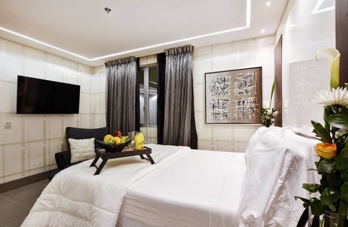 El Poblado Hotel | Luxury Combo Apartments with Jacuzzis and View