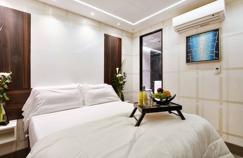 El Poblado Hotel | Luxury Combo Apartments with Jacuzzis and View