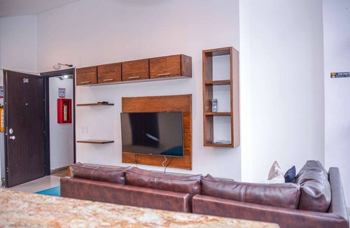 Zona Rosa Apartment | Penthouse Roof Deck inside Lleras 3 Bedroom AC HOT TUB ROOF