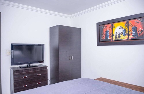 Zona Rosa Apartment | 2 Bedroom Middle Of Lleras Hot Tub