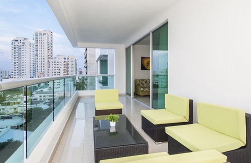 Castillogrande Apartment | Travelers Suites Orange Cartagena