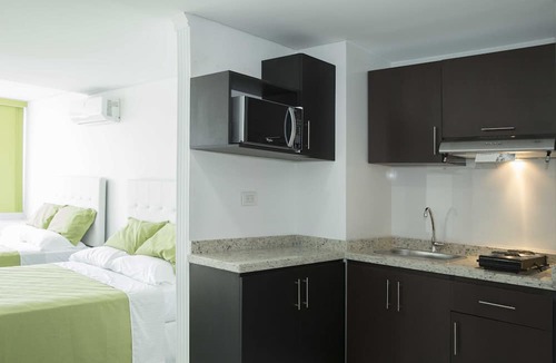 El Laguito Apartment | Lake & Ocean front Family- friendly Apartment