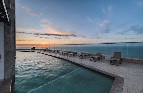 Bocagrande Apartment | Beach Front 3BR Penthouse in Palmetto Beach