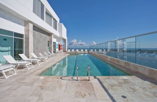 El Laguito Apartment | Beautiful luxury apartment with ocean view balcony