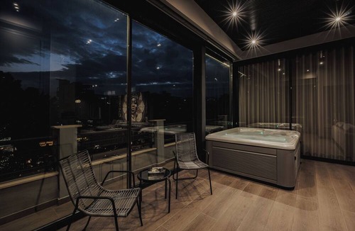 Zona Rosa Apartment | Revellion by EP