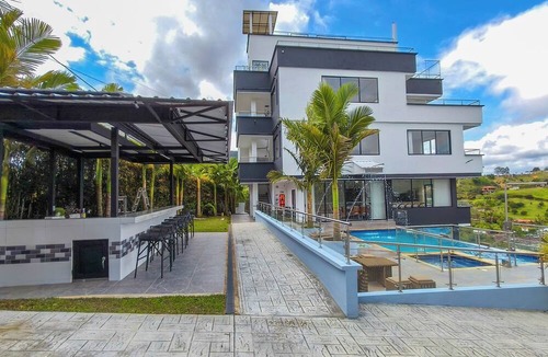 El Penol Apartment | The Palms Hotel