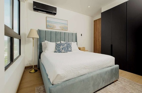El Cabrero Condo | Walk to Old City | Infinity Pool + Epic Views
