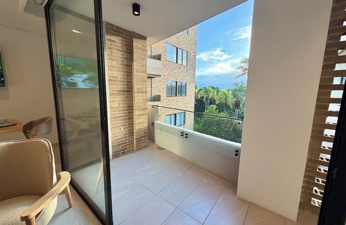 Villeta Apartment | Villeta Getaway Pool Balcony Relax Vibes