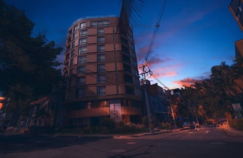 Laureles Apartment | Luxury 2BR-2AC accessible Apt w/balcony-Laureles