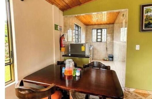 Paipa House | Casa Hotel Descanso Real: 3-Bedroom House