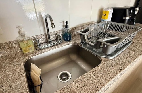 Retiro Apartment | El Retiro apartment – peaceful, quiet, yet close to downtown with LOVELY views!