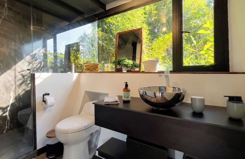 Guarne Cabin | LAKE CABIN NEAR MEDELLÍN, THE AIRPORT, AND ARVI PARK